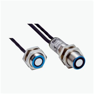 德国SICK西克  超声波距离传感器 UD18-22CC241