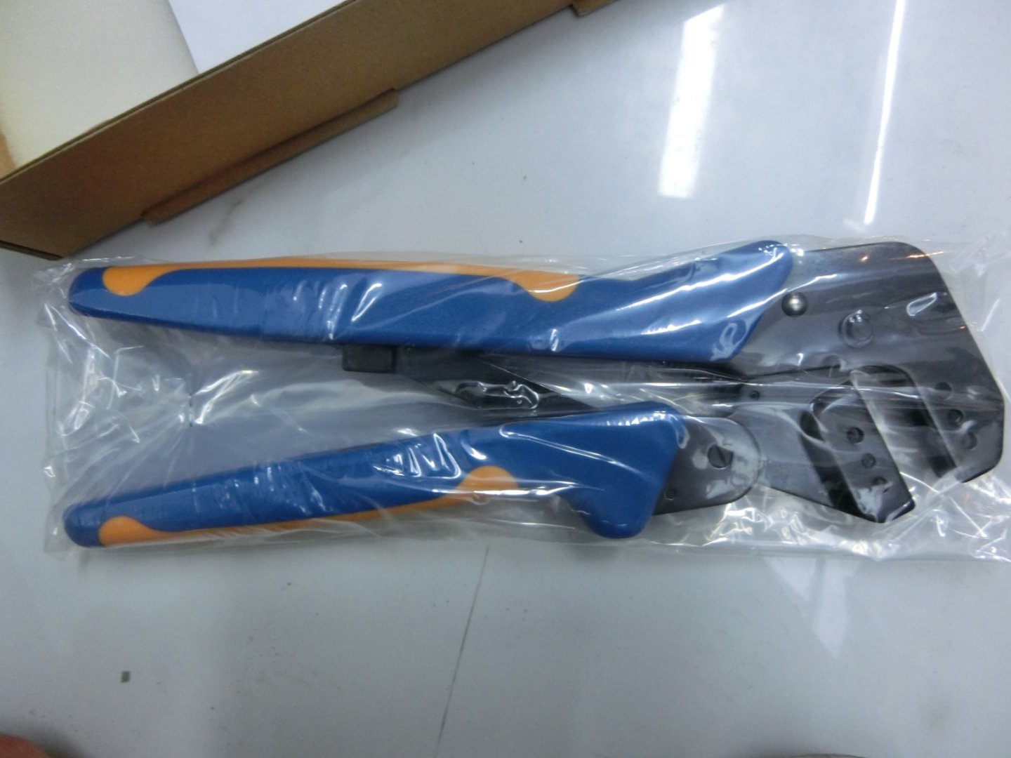 瑞士TE泰科电子354940-1压线钳