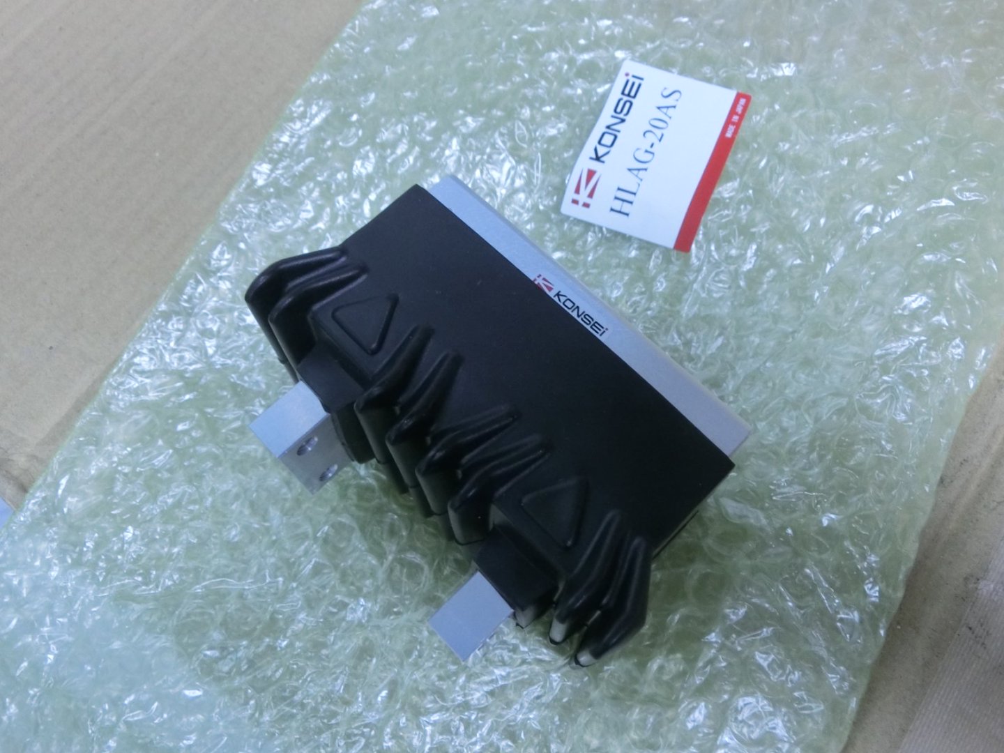 日本KONSEI近藤製作所HLAG-20AS 薄型平行卡爪（衬套型）