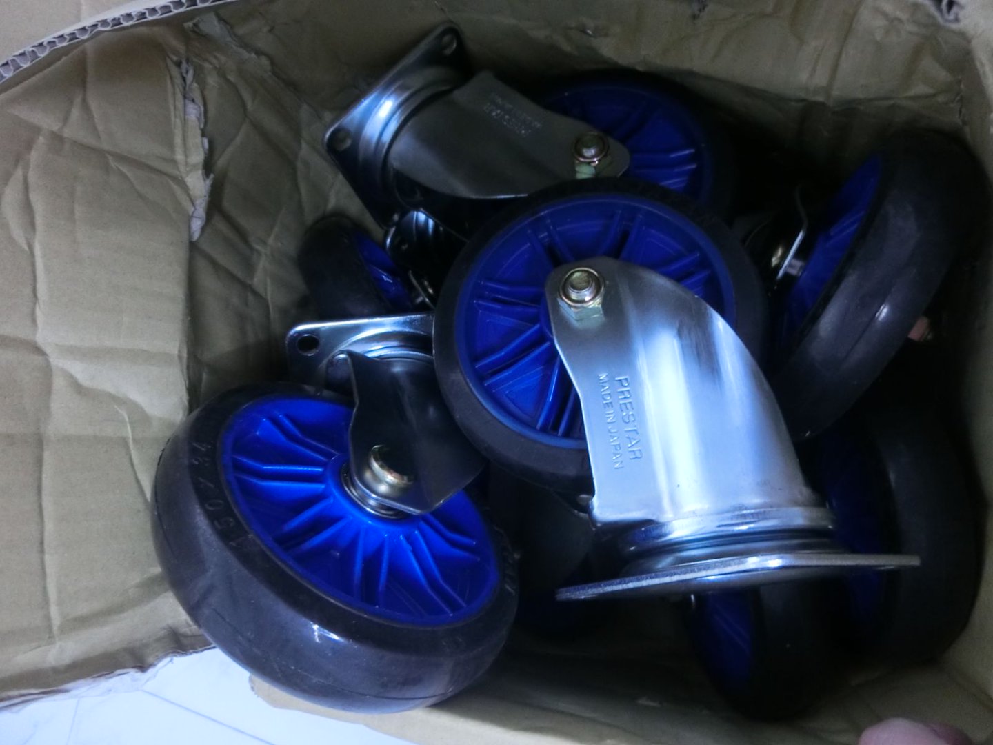 日本PRESTAR上杉WSG-150RB万向脚轮