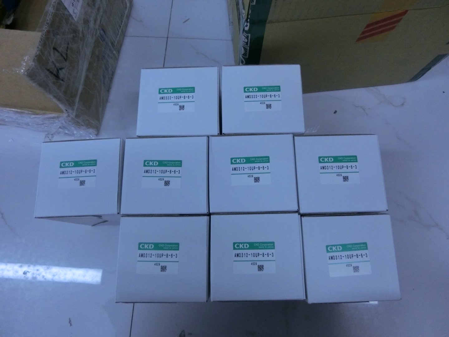 AMD322-10UP-8-6-3.jpg AMD322-10UP-8-6-3.jpg