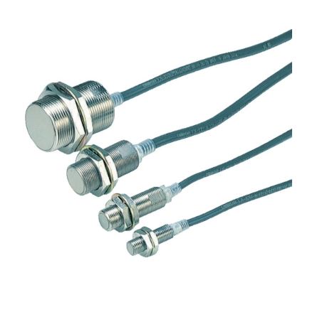 日本OMRON欧姆龙E2E-X10D1-N接近开关青岛平山技研刘156-21198049