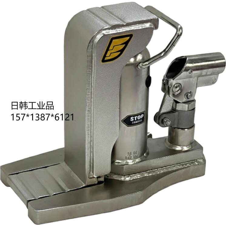 E-040LC.jpg